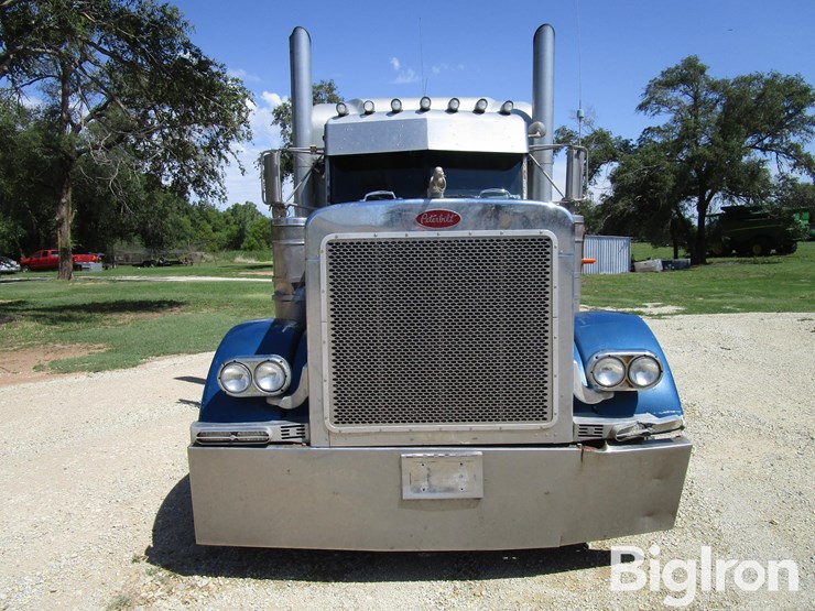 2001-peterbilt-379-image-2