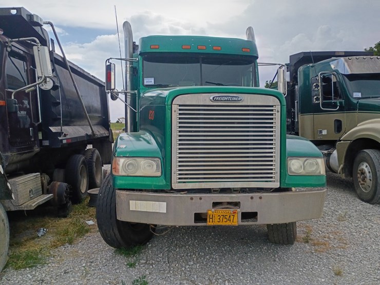 1995-freightliner-fld120-image-13