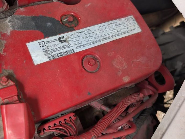 2010-ford-f650-image-34