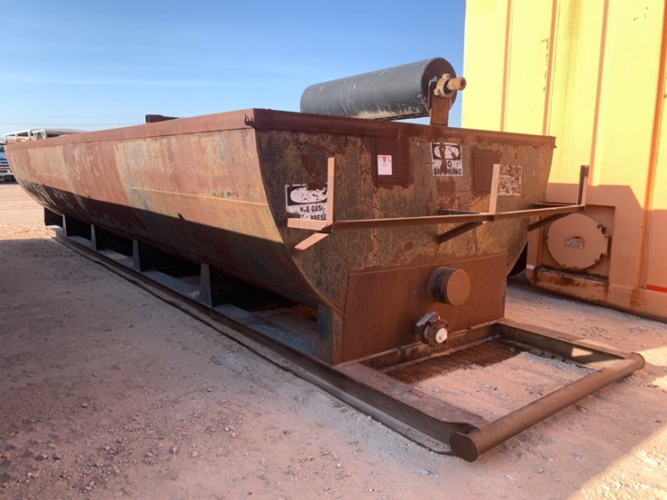 38’l-x-11’-w-x-6’t-558bbl-round-bottom-open-top-tank-image-1
