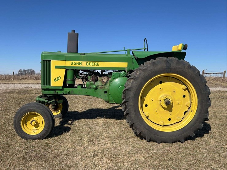 john-deere-620-image-2