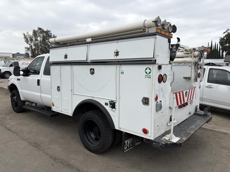2003-ford-f450-image-4