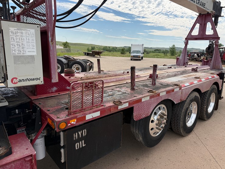 2015-peterbilt-365-image-13