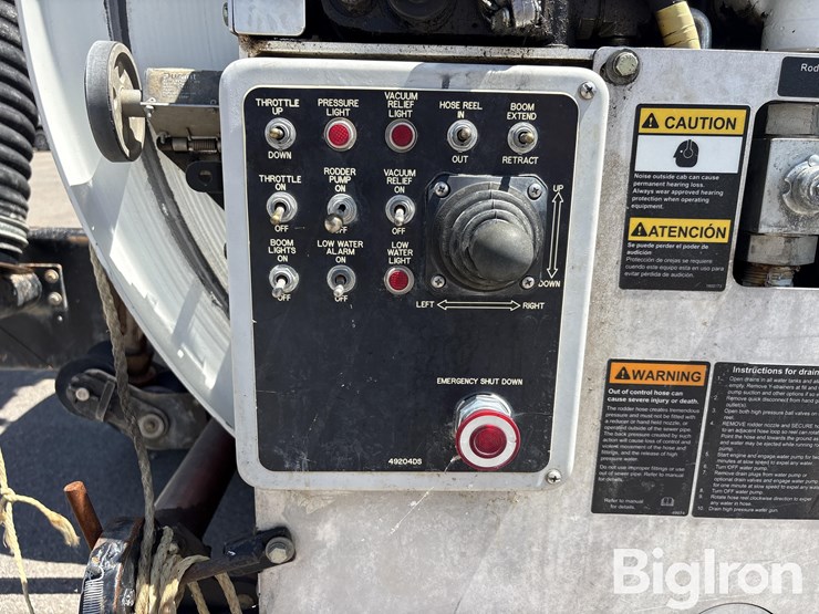 2009-international-workstar-7400-image-12