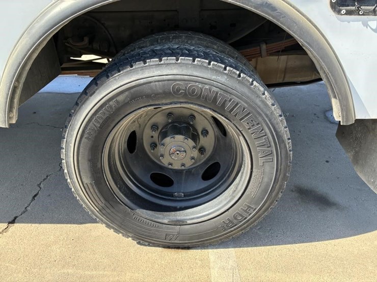 2004-ford-f450-image-10
