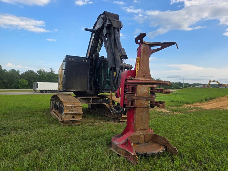 2015-caterpillar-521b-image-17
