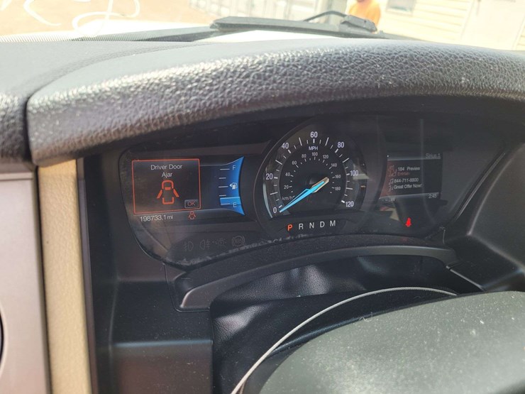 2015-ford-expedition-image-19