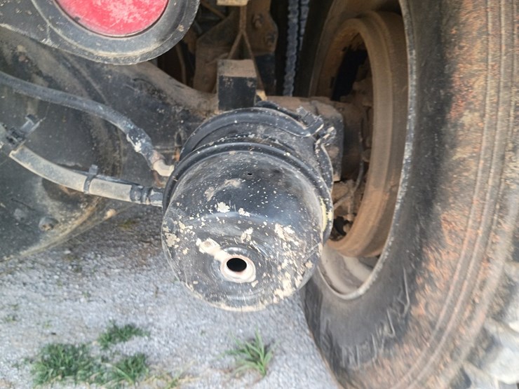 2014-peterbilt-367-image-99