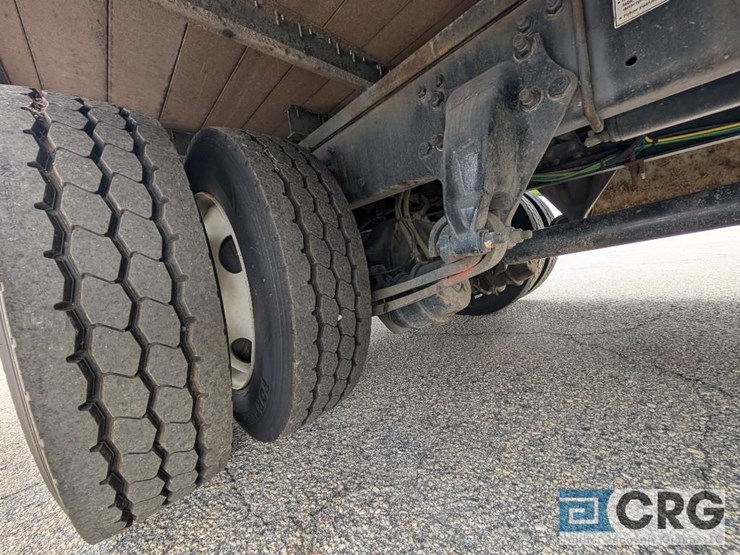 2012-freightliner-m2-stakebed-truck-image-10
