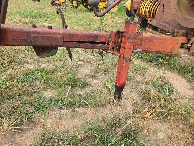 new-holland-277-image-18