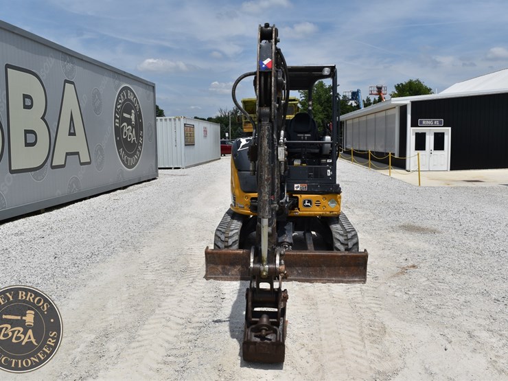 2020-deere-35g-image-8