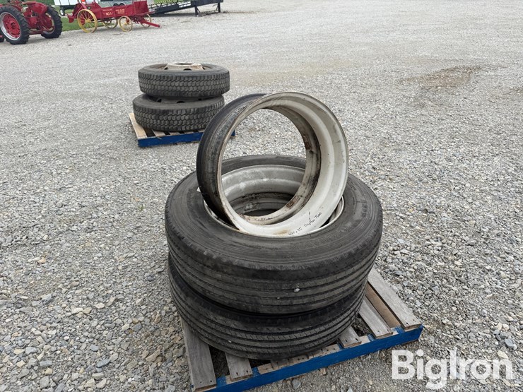 255/70r22.5-tires-&-rims-image-6