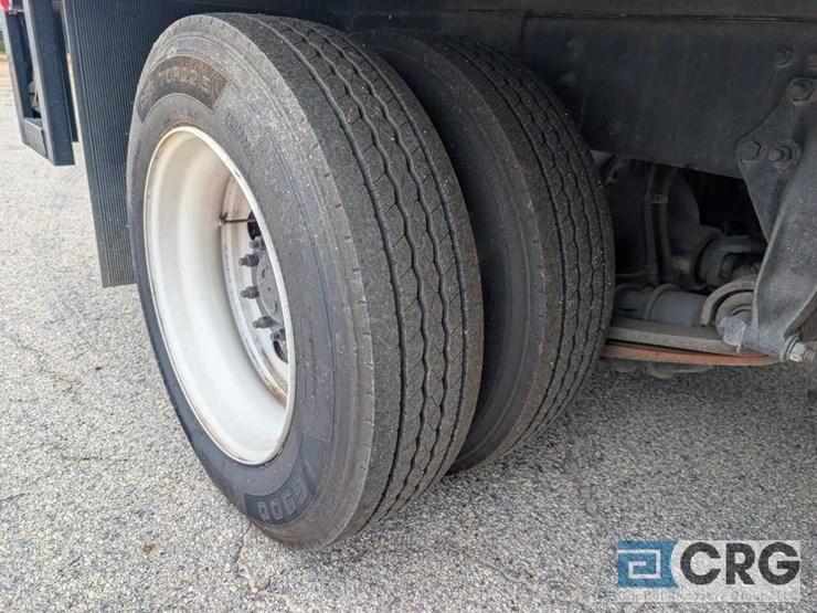 2012-freightliner-m2-stakebed-truck-image-26
