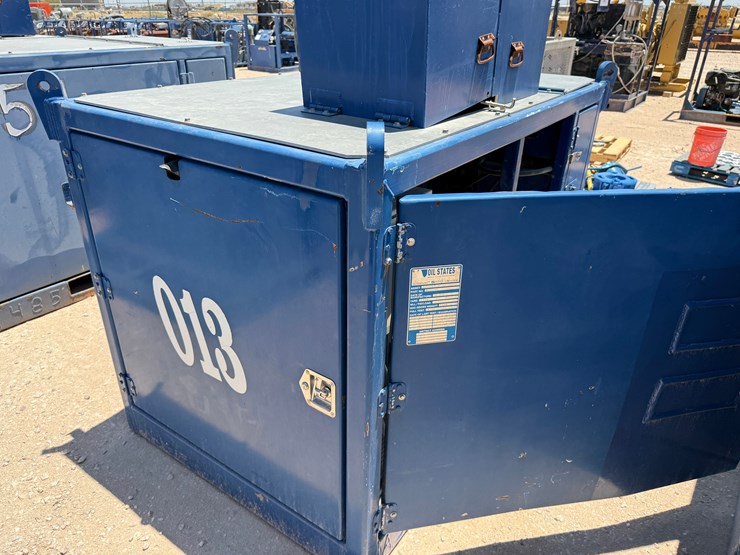 self-contained-20k-wp-grease-injection-unit-combo-p/b-8.4-kw-isuzu-diesel-generator-image-7