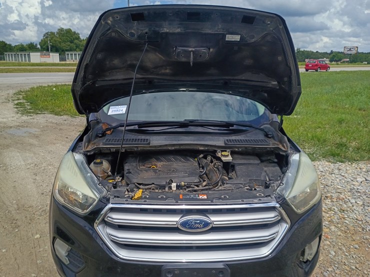 2017-ford-escape-image-17