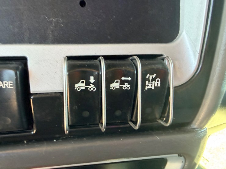 2010-kenworth-t800-image-117