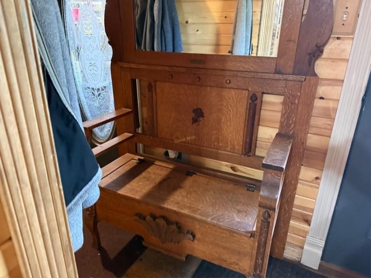 hall-tree-bench-w/mirror-image-5