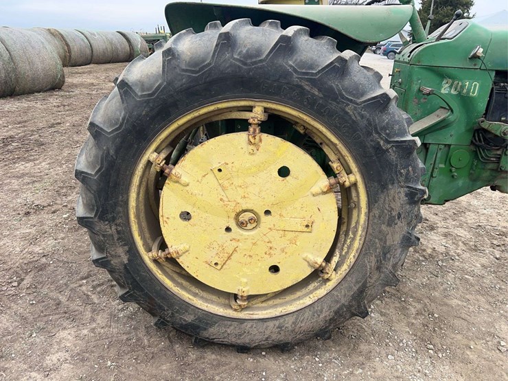 2010-john-deere-2010-image-40