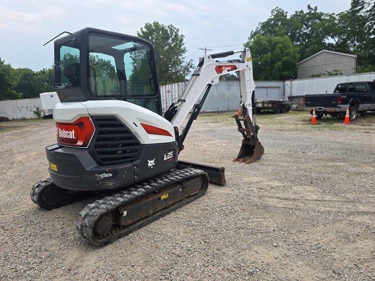 2022-bobcat-e35-image-17