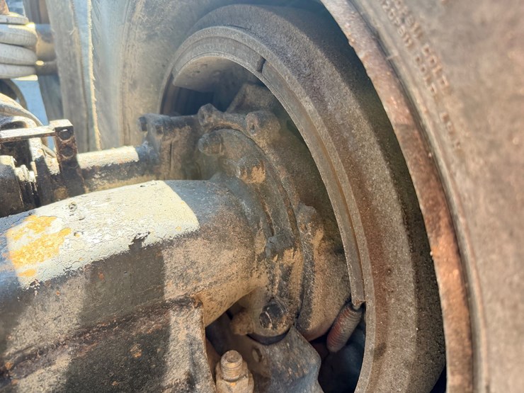1993-mack-dm690s-image-72