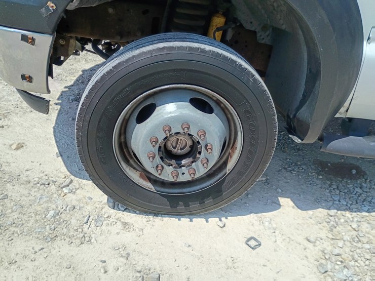 2007-ford-f550-image-74