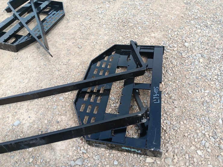 #l75-035-•-future-pallet-fork-skid-steer-attachment-image-6
