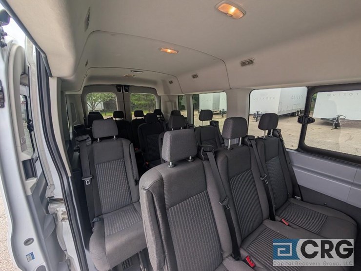 2016-ford-transit-image-9