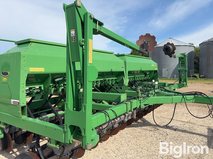 john-deere-1590-image-19