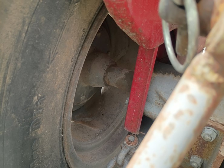 1978-massey-ferguson-210-image-46