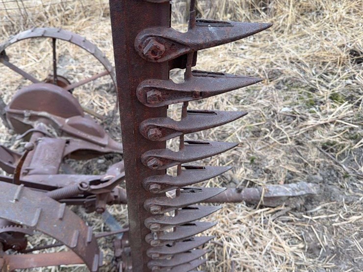 john-deere-no.-4-sickle-bar-mower-image-16