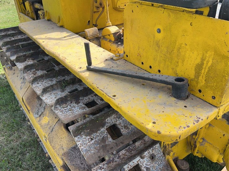 caterpillar-r4-image-36
