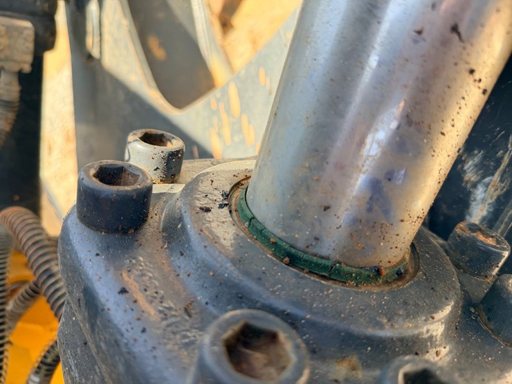 2017-deere-950k-image-127