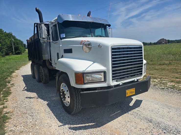 1994-mack-ch613-image-25