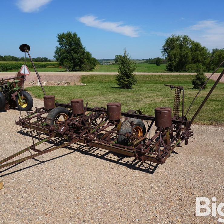 JOHN DEERE 490
