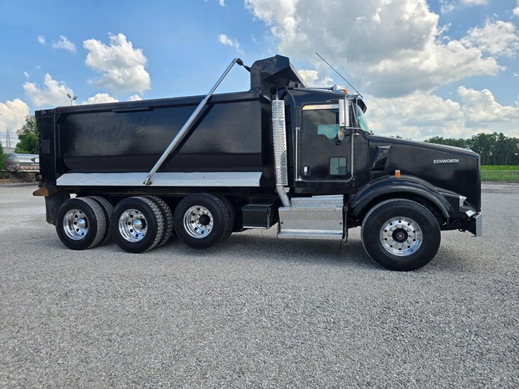 2015-kenworth-t800-image-22