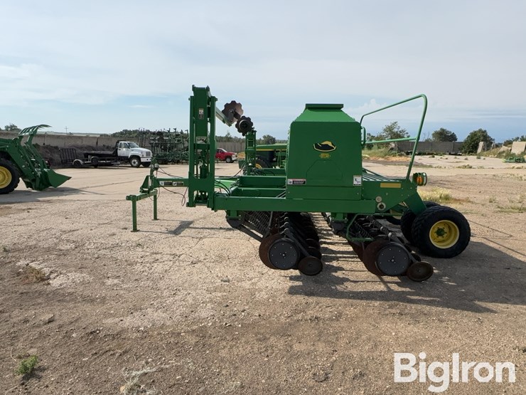 john-deere-1590-image-8