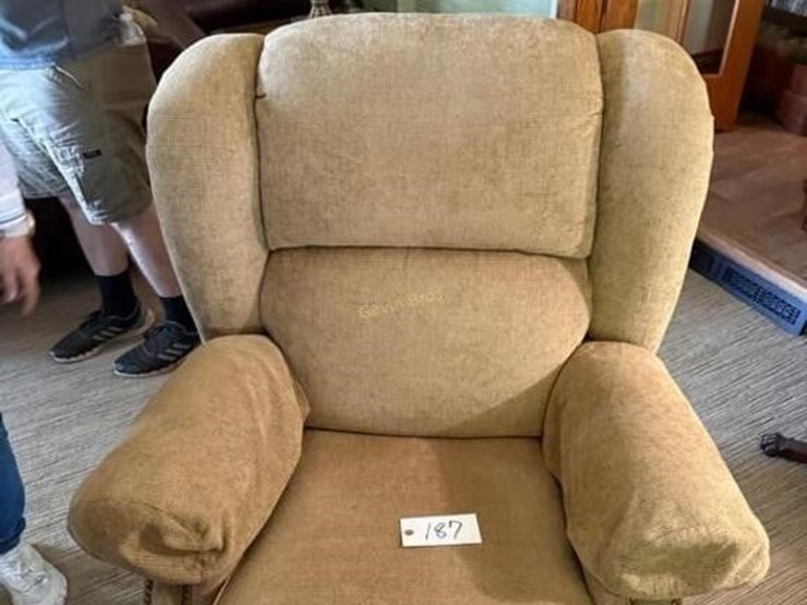 lazy-boy-recliner-chair-image-3