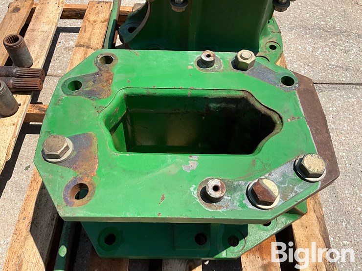 john-deere-12-image-11