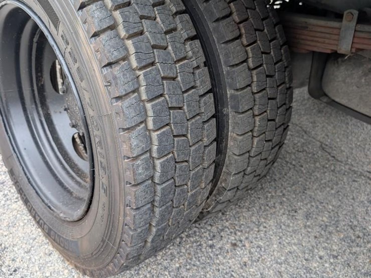 2016-ford-f550-image-4
