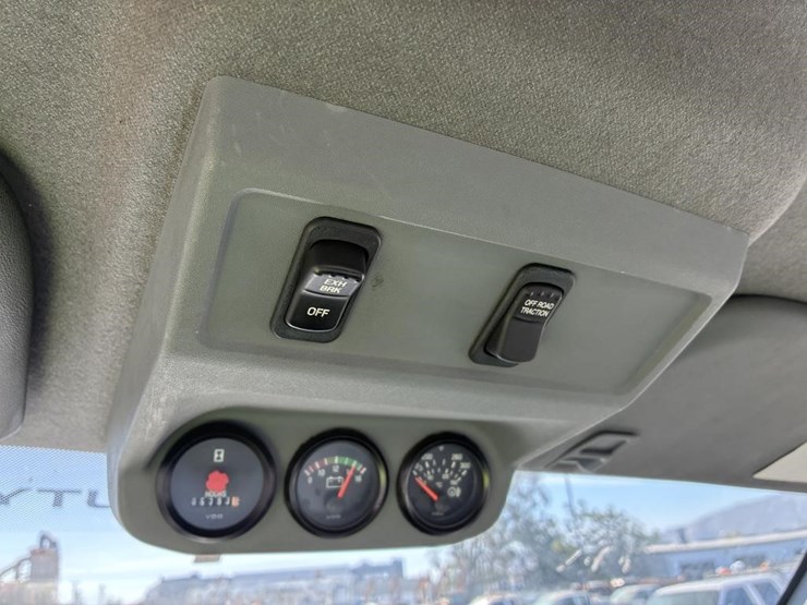 2011-ford-f650xl-image-29