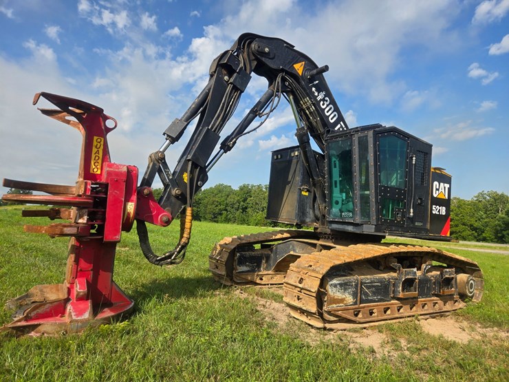 2015-caterpillar-521b-image-3