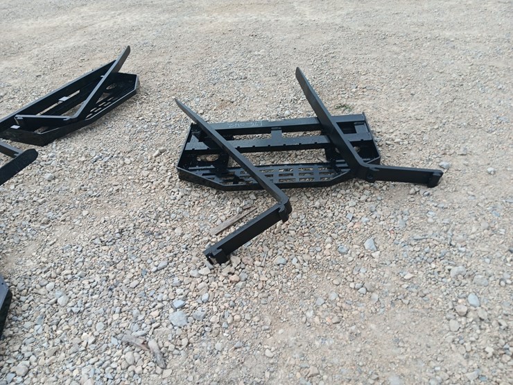 #l75-042-•-future-pallet-fork-skid-steer-attachment-image-3