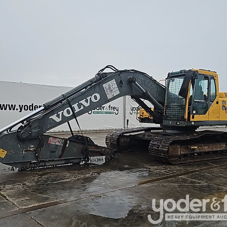 VOLVO EC240B LC