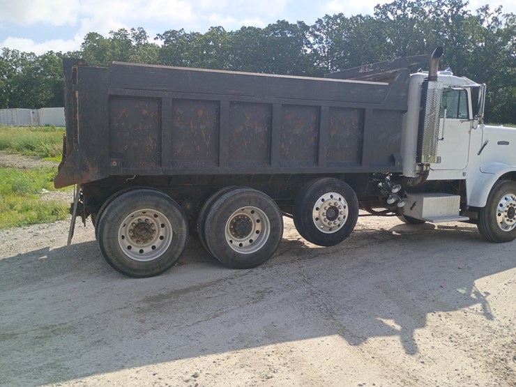 #24861-•-1988-freightliner-flc-dump-truck-image-15