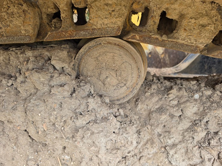 2015-deere-700k-image-62