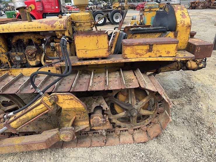 caterpillar-d2-image-20