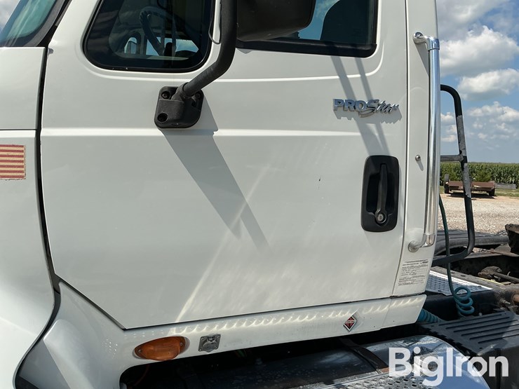 2011-international-prostar-image-20