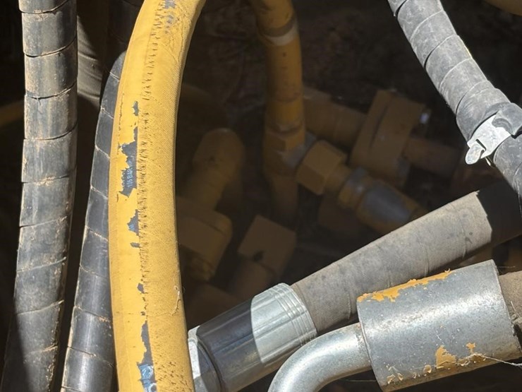 caterpillar-345c-image-64