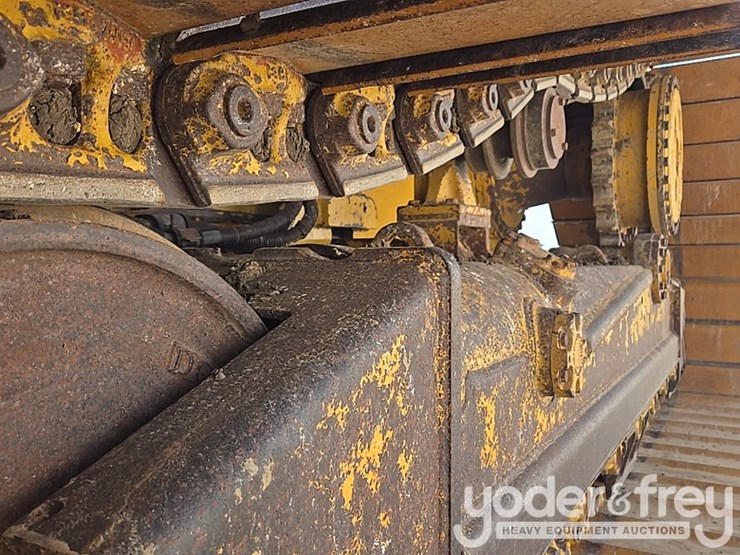 2018-caterpillar-d6n-lgp-image-12