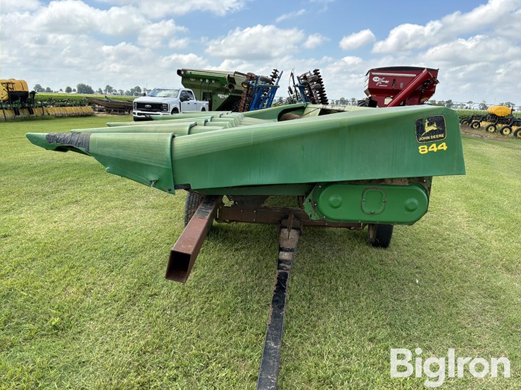 1995-john-deere-844-image-8